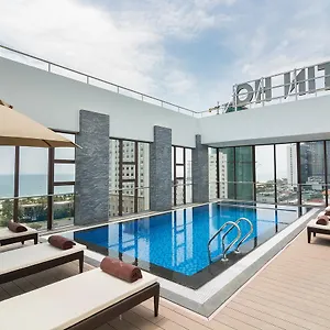 Martin Ho & 3* Da Nang